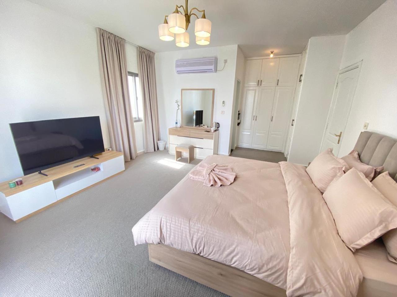 Guest house Dinar - Master Bedroom *